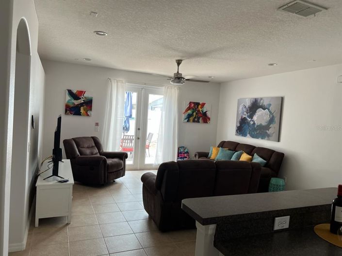 Image No.10-3 Bed Property for sale