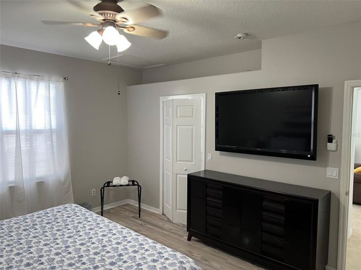 Image No.25-3 Bed Property for sale