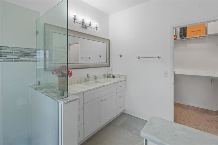 Image No.27-4 Bed Property for sale