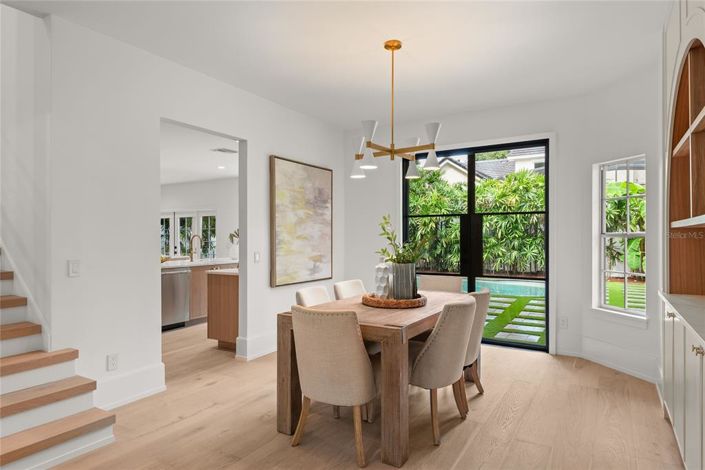 Image No.13-5 Bed Property for sale