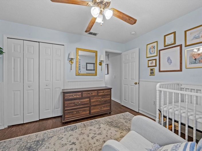 Image No.12-3 Bed Property for sale