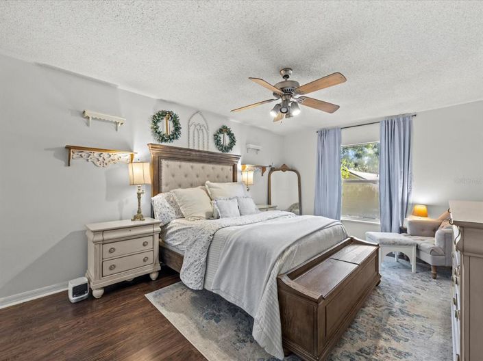 Image No.6-3 Bed Property for sale