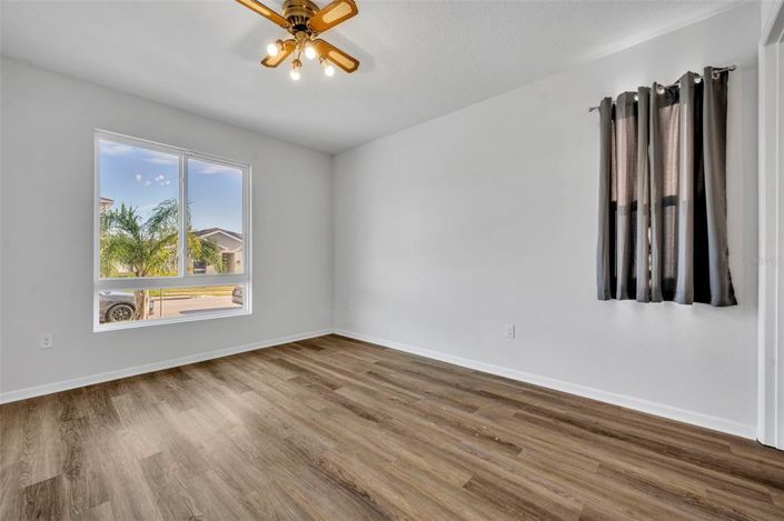 Image No.19-6 Bed Property for sale