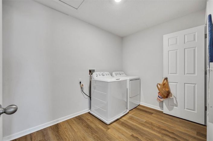 Image No.39-6 Bed Property for sale