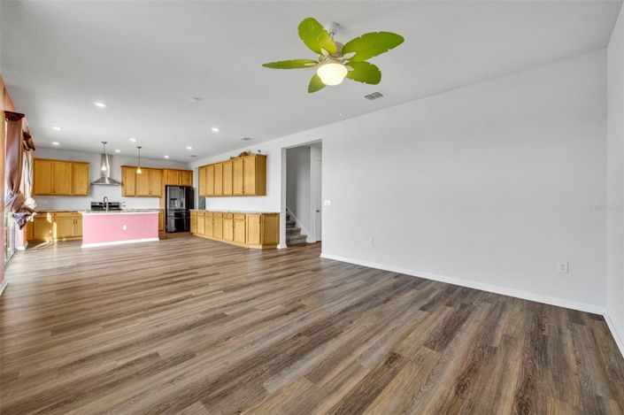 Image No.7-6 Bed Property for sale