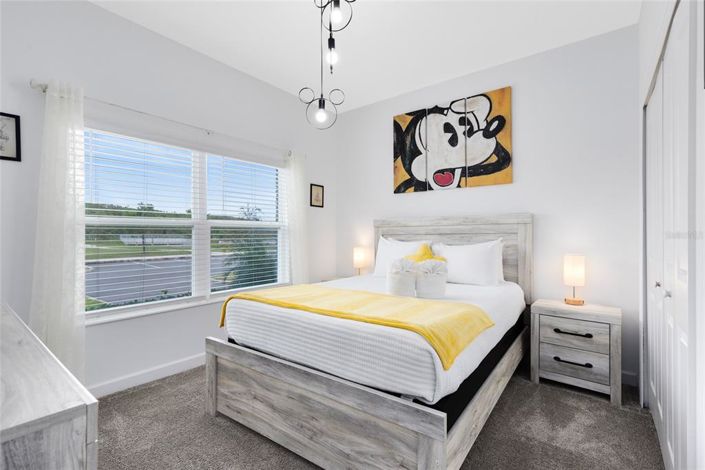 Image No.12-5 Bed Townhouse for sale