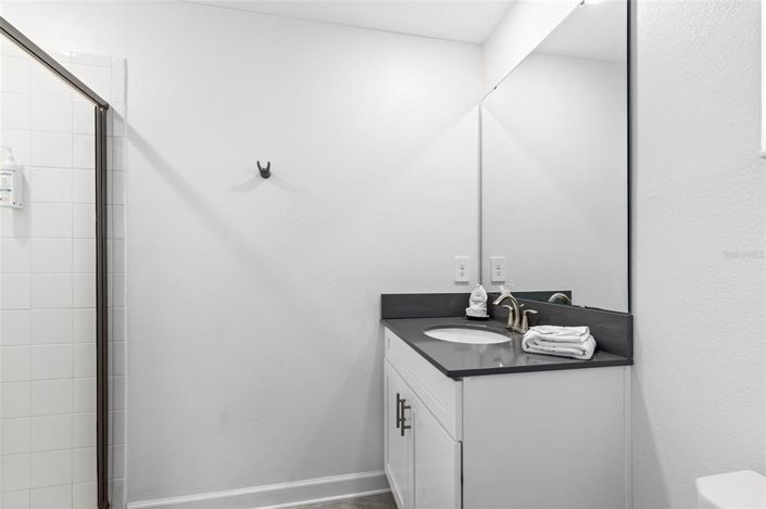 Image No.23-5 Bed Townhouse for sale