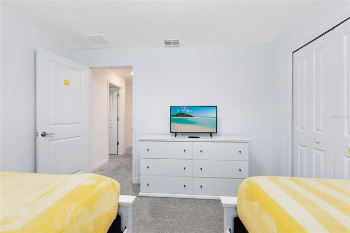 Image No.25-5 Bed Townhouse for sale