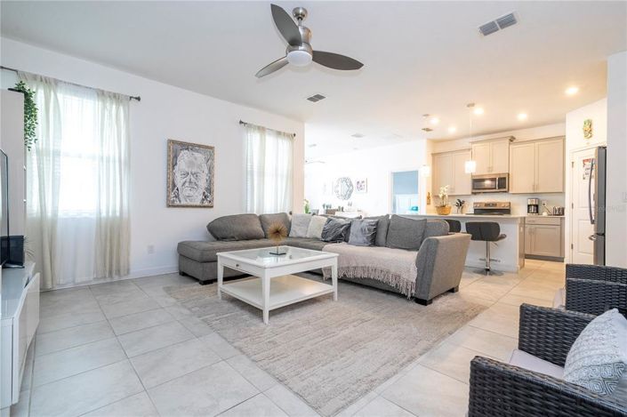 Image No.48-3 Bed Property for sale