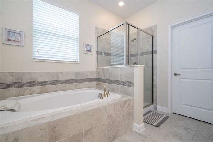 Image No.70-3 Bed Property for sale