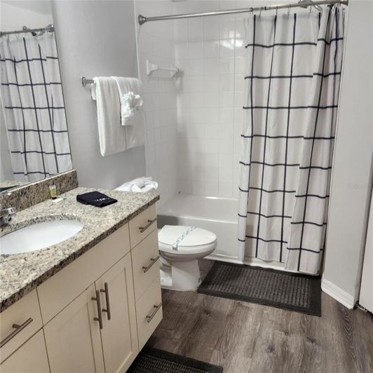 Image No.21-4 Bed Townhouse for sale