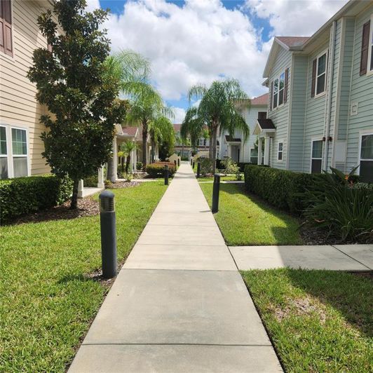 Image No.23-4 Bed Townhouse for sale