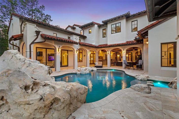 Image No.3-7 Bed Property for sale