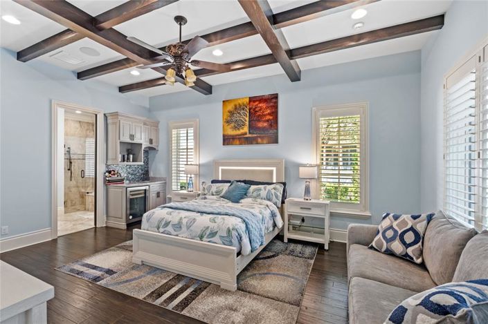 Image No.38-7 Bed Property for sale