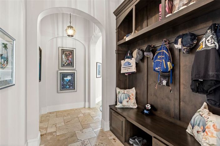 Image No.42-7 Bed Property for sale