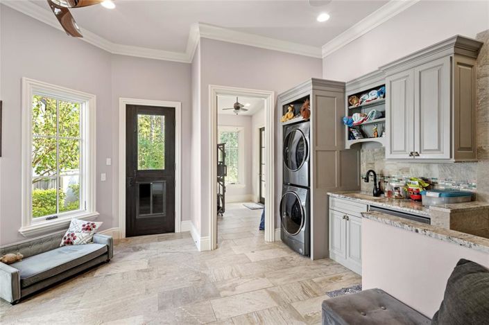 Image No.43-7 Bed Property for sale