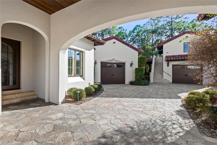 Image No.58-7 Bed Property for sale