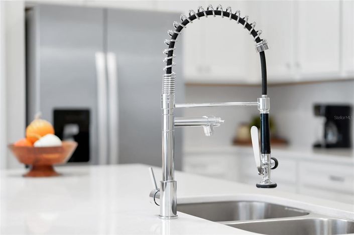 Image No.15-5 Bed Townhouse for sale