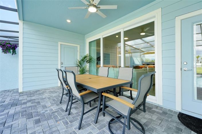 Image No.20-5 Bed Townhouse for sale