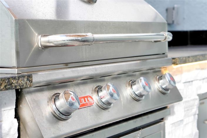 Image No.22-5 Bed Townhouse for sale