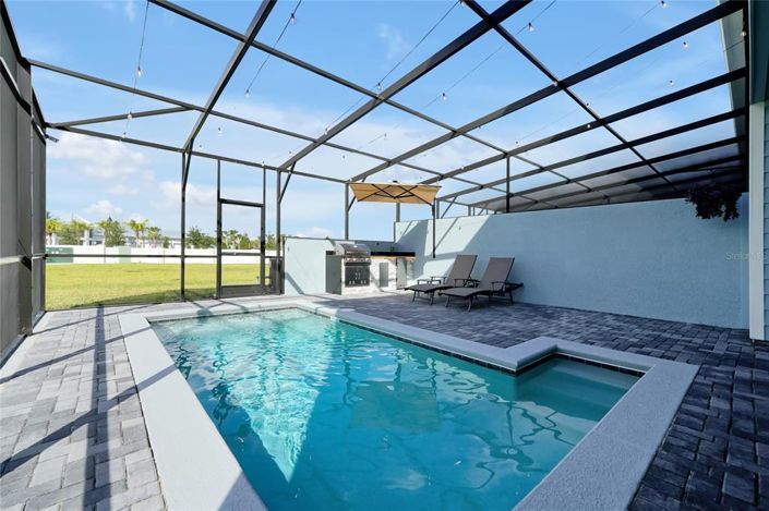 Image No.24-5 Bed Townhouse for sale