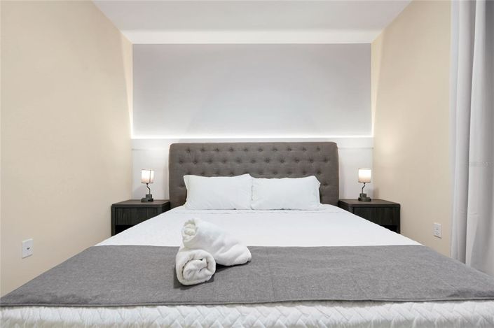 Image No.29-5 Bed Townhouse for sale