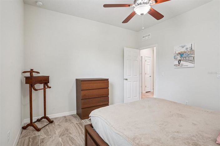 Image No.27-Propriété de 4 chambres à vendre à Clermont