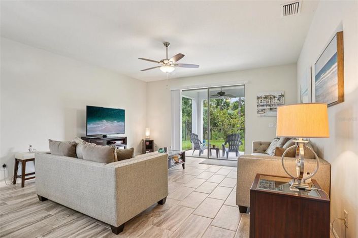 Image No.7-Propriété de 4 chambres à vendre à Clermont