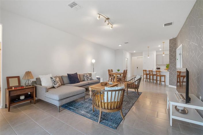 Image No.6-4 Bed Property for sale