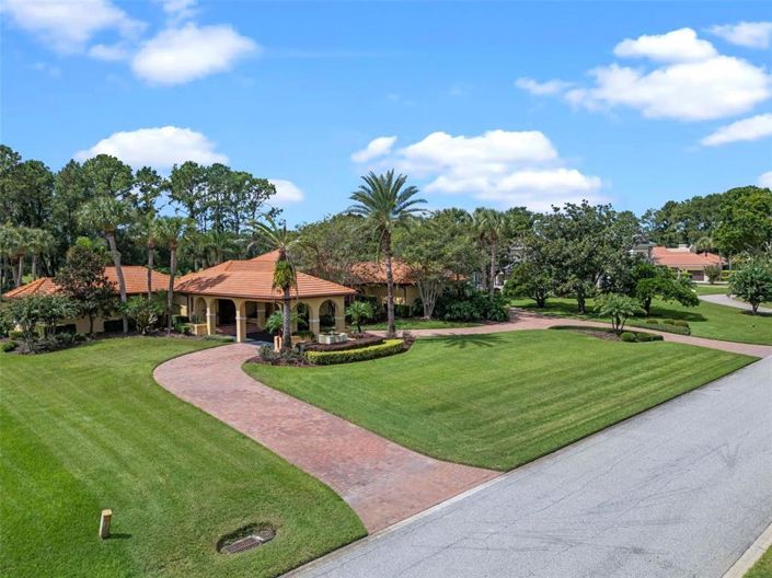 Image No.4-4 Bed Property for sale