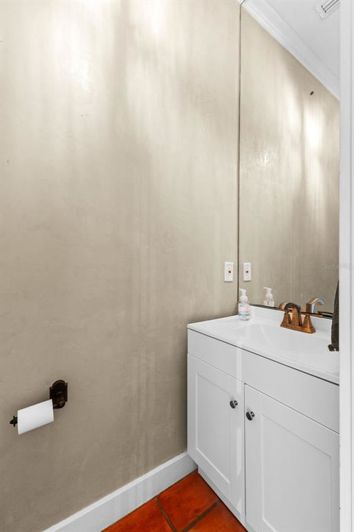 Image No.41-4 Bed Property for sale