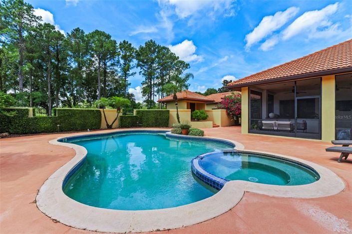 Image No.49-4 Bed Property for sale