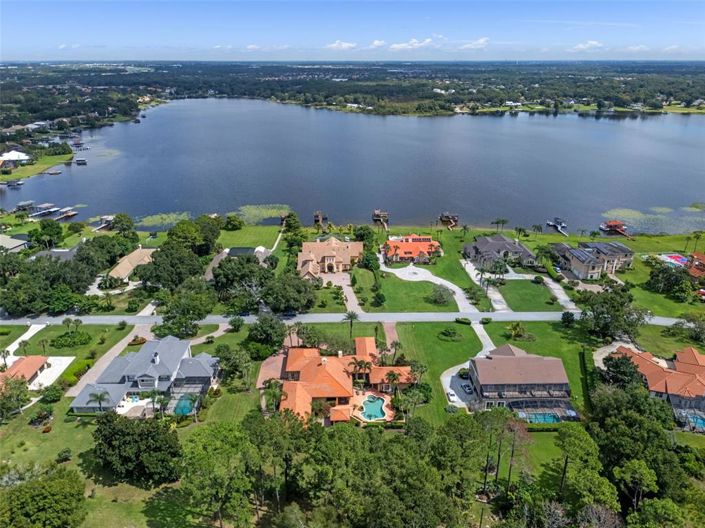 Image No.67-4 Bed Property for sale