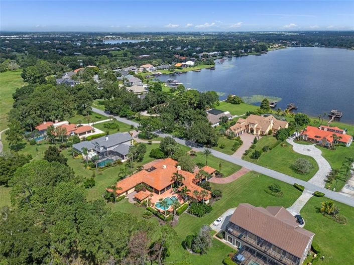 Image No.68-4 Bed Property for sale