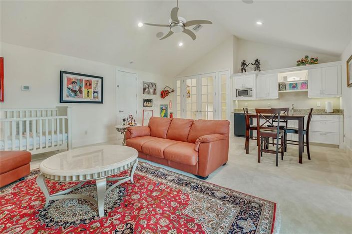 Image No.39-6 Bed Property for sale