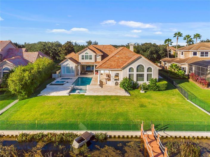 Image No.64-6 Bed Property for sale