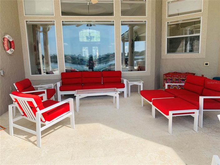 Image No.75-6 Bed Property for sale