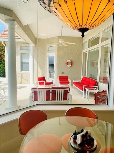 Image No.79-6 Bed Property for sale