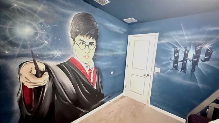 Image No.15-8 Bed Property for sale