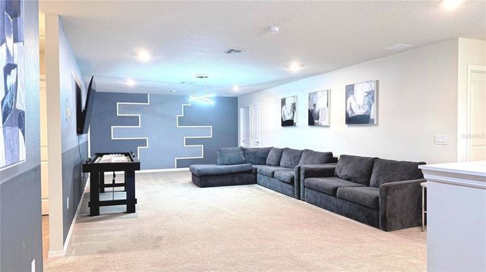 Image No.29-8 Bed Property for sale