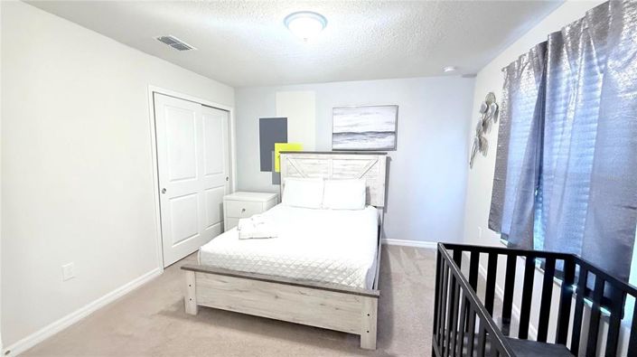 Image No.36-8 Bed Property for sale