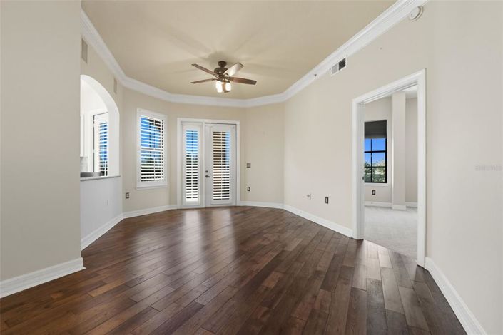 Image No.11-2 Bed Property for sale