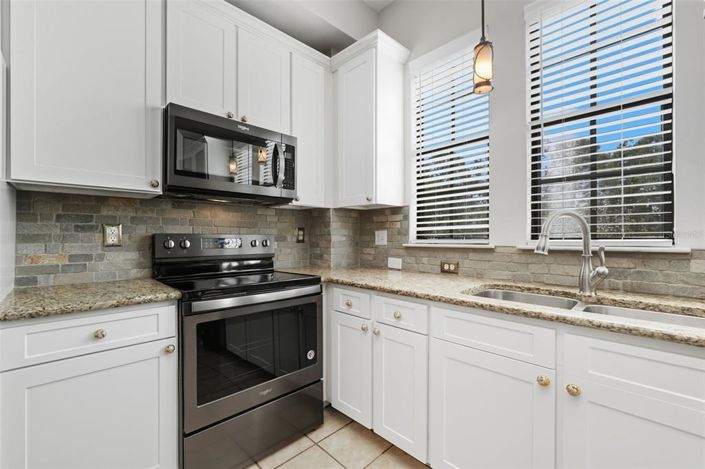 Image No.20-2 Bed Property for sale