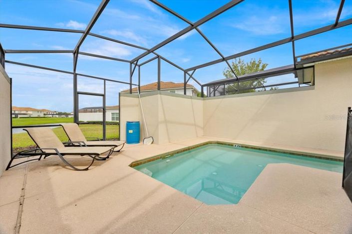 Image No.25-4 Bed Townhouse for sale