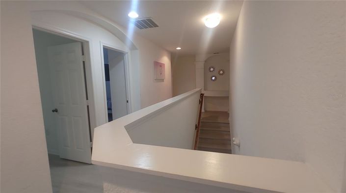 Image No.14-6 Bed Property for sale