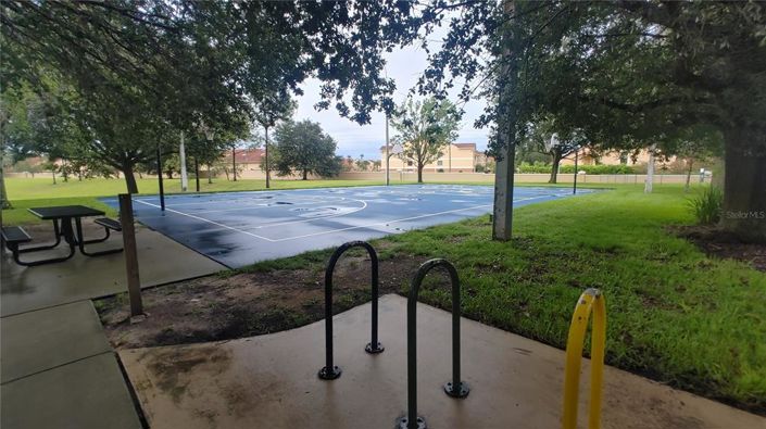 Image No.16-6 Bed Property for sale