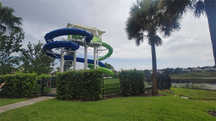 Image No.40-6 Bed Property for sale