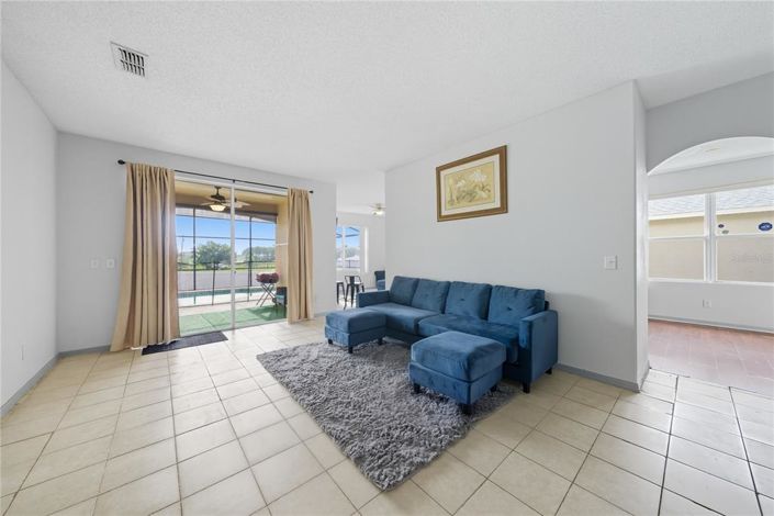 Image No.10-Propriété de 3 chambres à vendre à Davenport