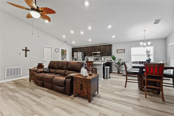 Image No.6-3 Bed Property for sale