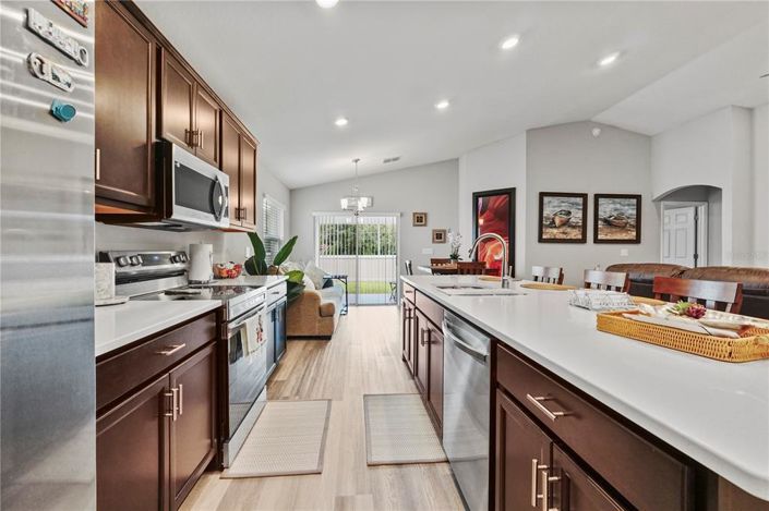 Image No.8-3 Bed Property for sale